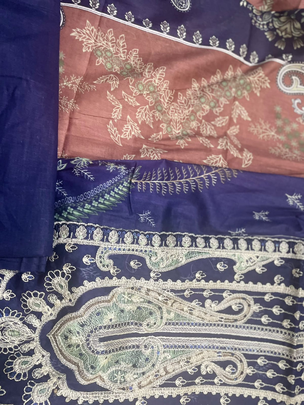 Pakistani Lawn suit